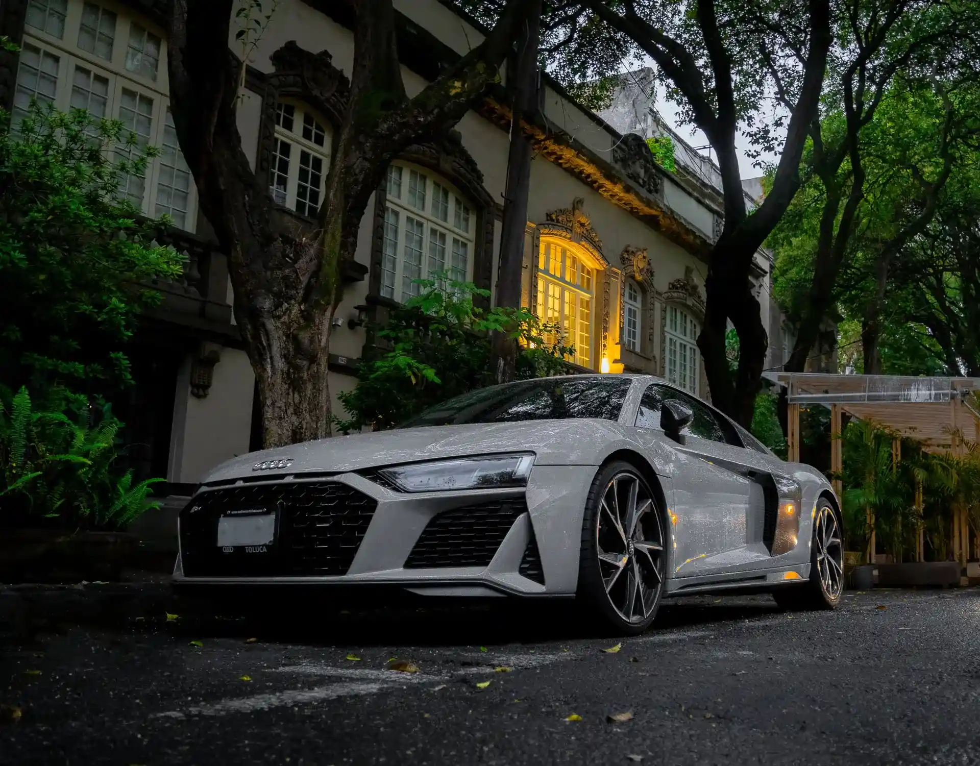 Audi R8